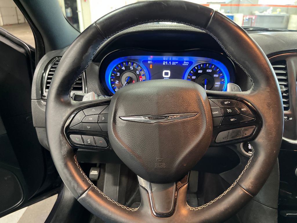 Used 2018 Chrysler 300 S w/ 300S Premium Group image 27