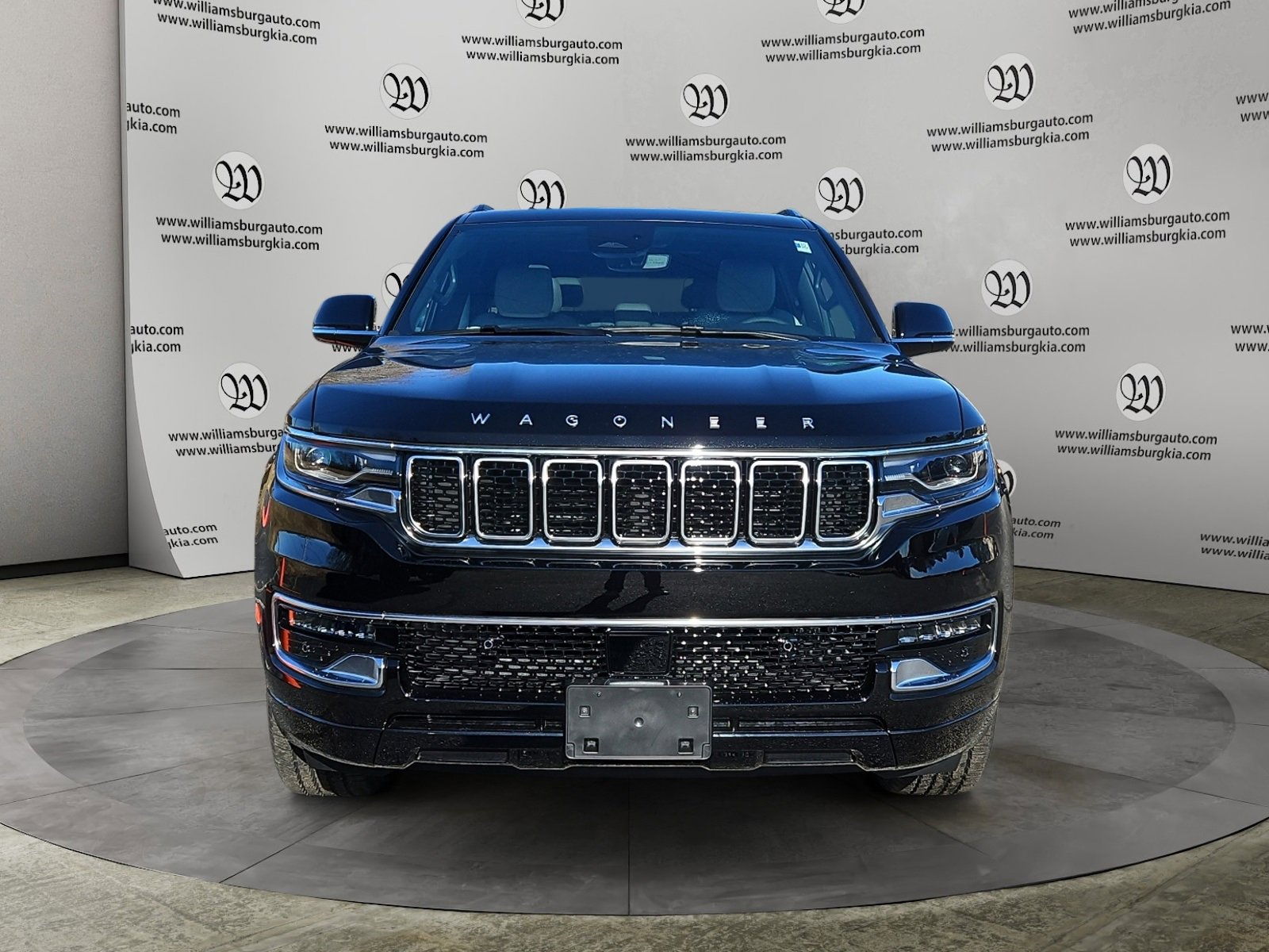 New 2025 Jeep Wagoneer 4WD w/ Premium Group I image 8