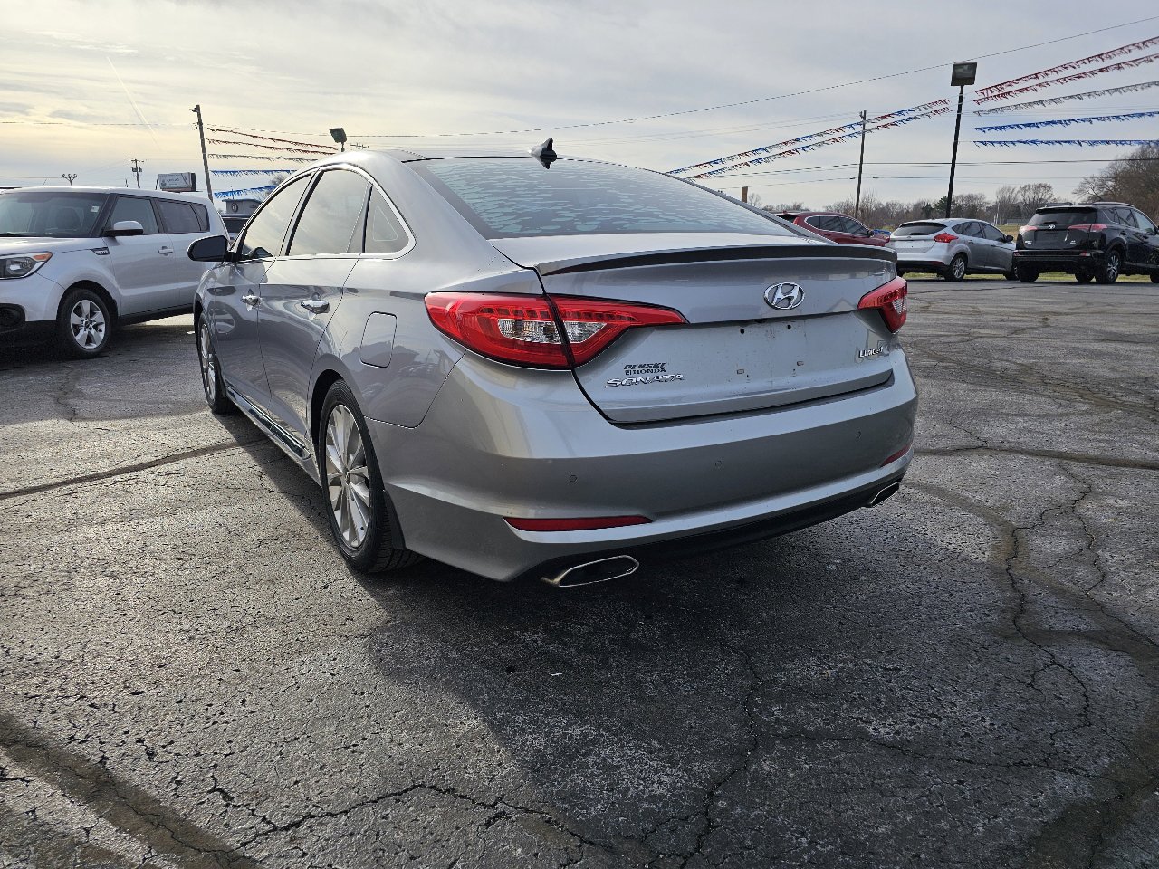 Used 2015 Hyundai Sonata Limited w/ Option Group 06 image 33