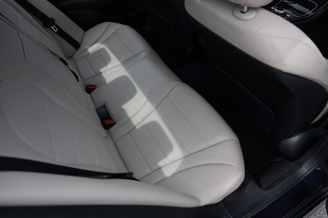 Used 2019 Mercedes-Benz C 300 Sedan image 15