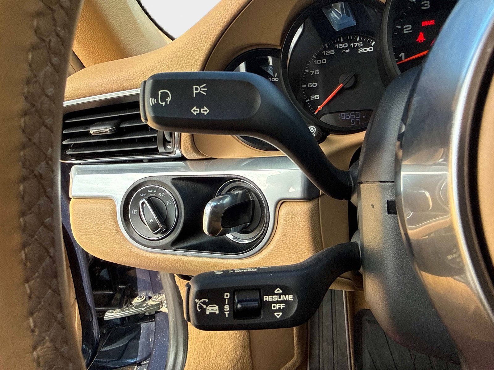 Used 2017 Porsche 911 Carrera image 44