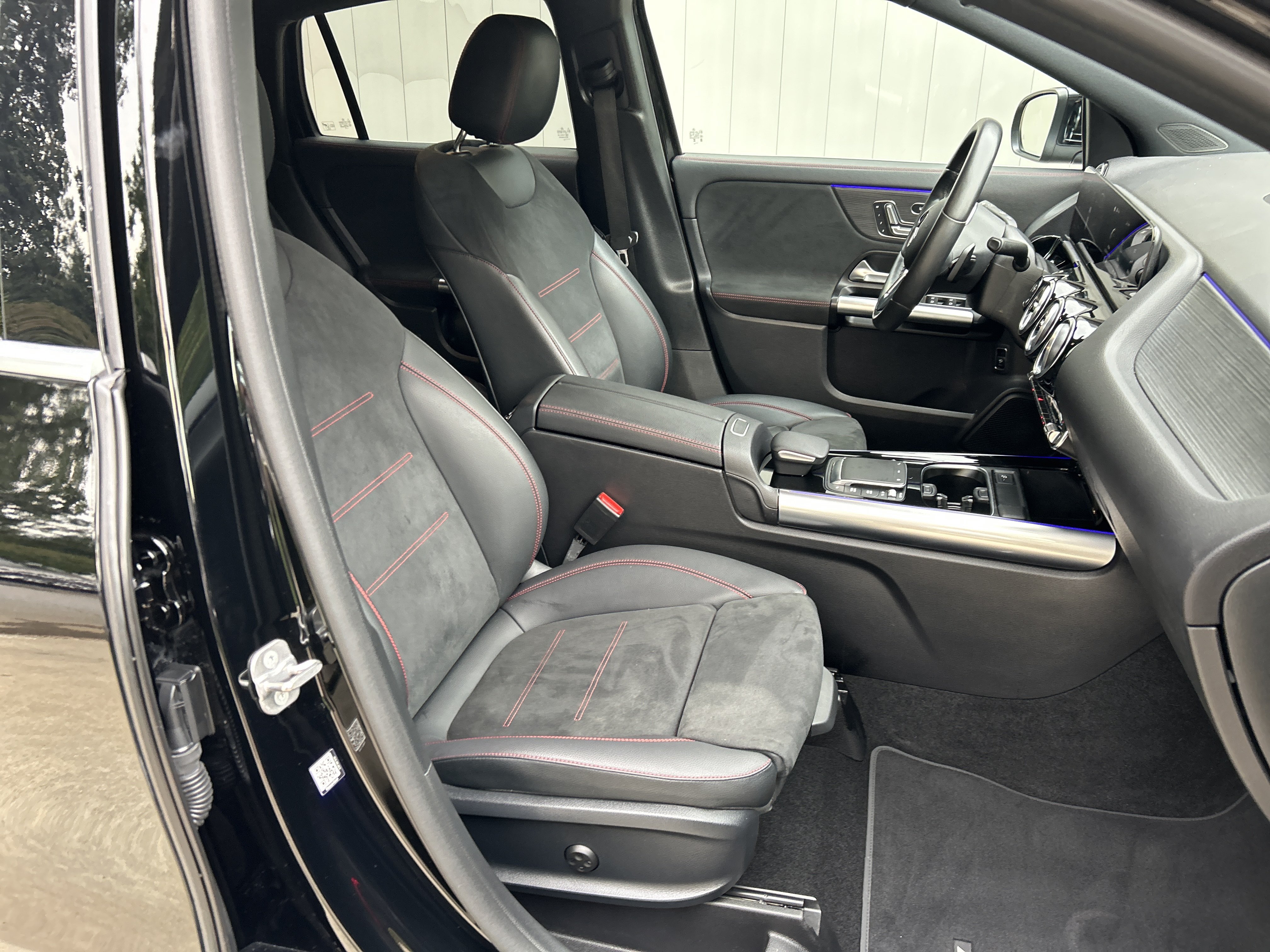 Certified 2023 Mercedes-Benz GLA 250 4MATIC image 48