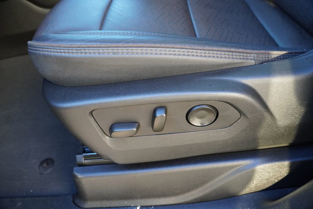 Certified 2024 Chevrolet Suburban High Country image 27