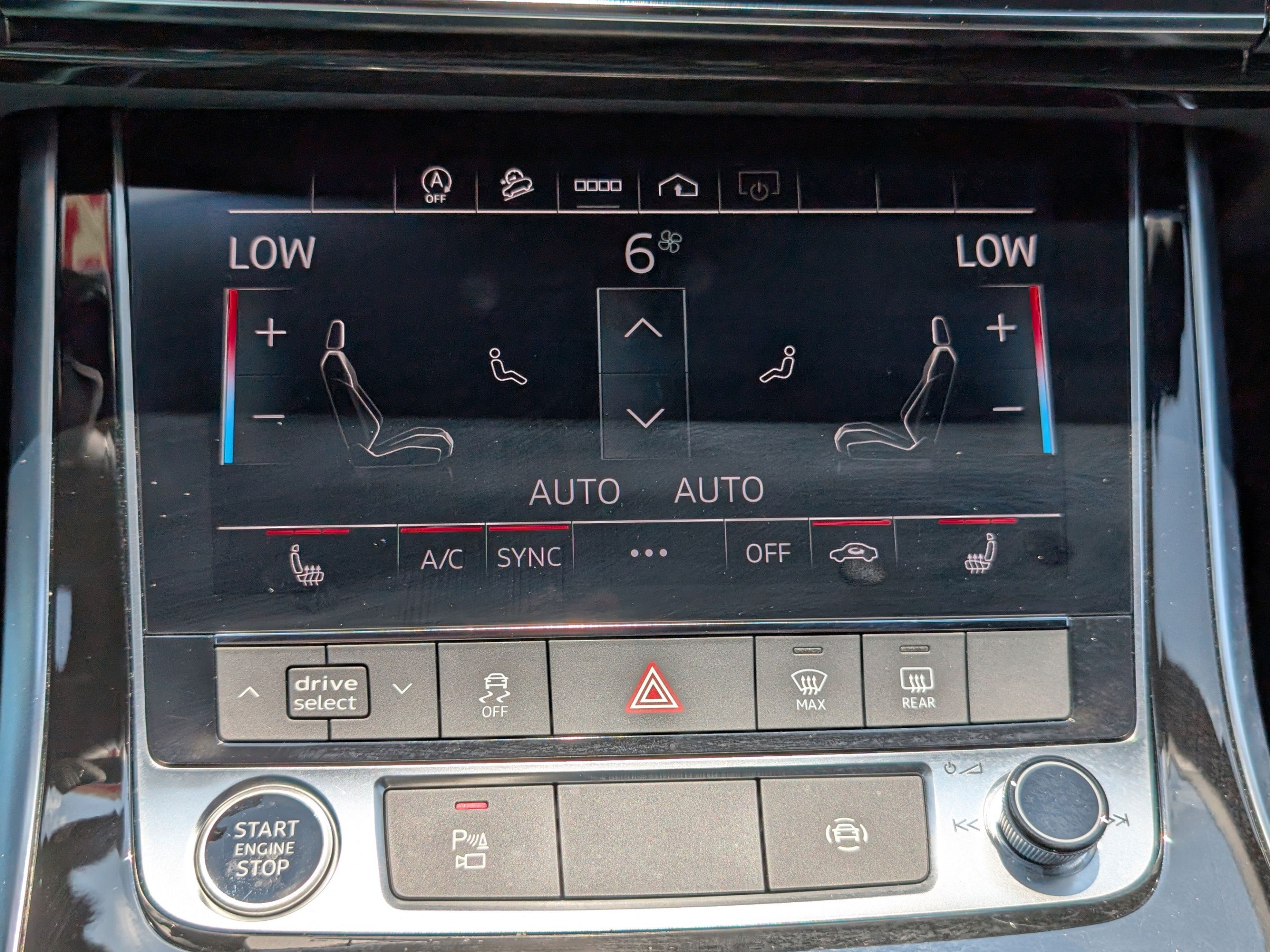 Used 2025 Audi Q7 3.0T Premium AWD/4WD image 24