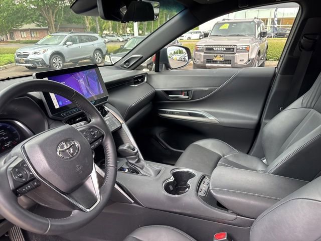 Used 2024 Toyota Venza Limited AWD/4WD image 10