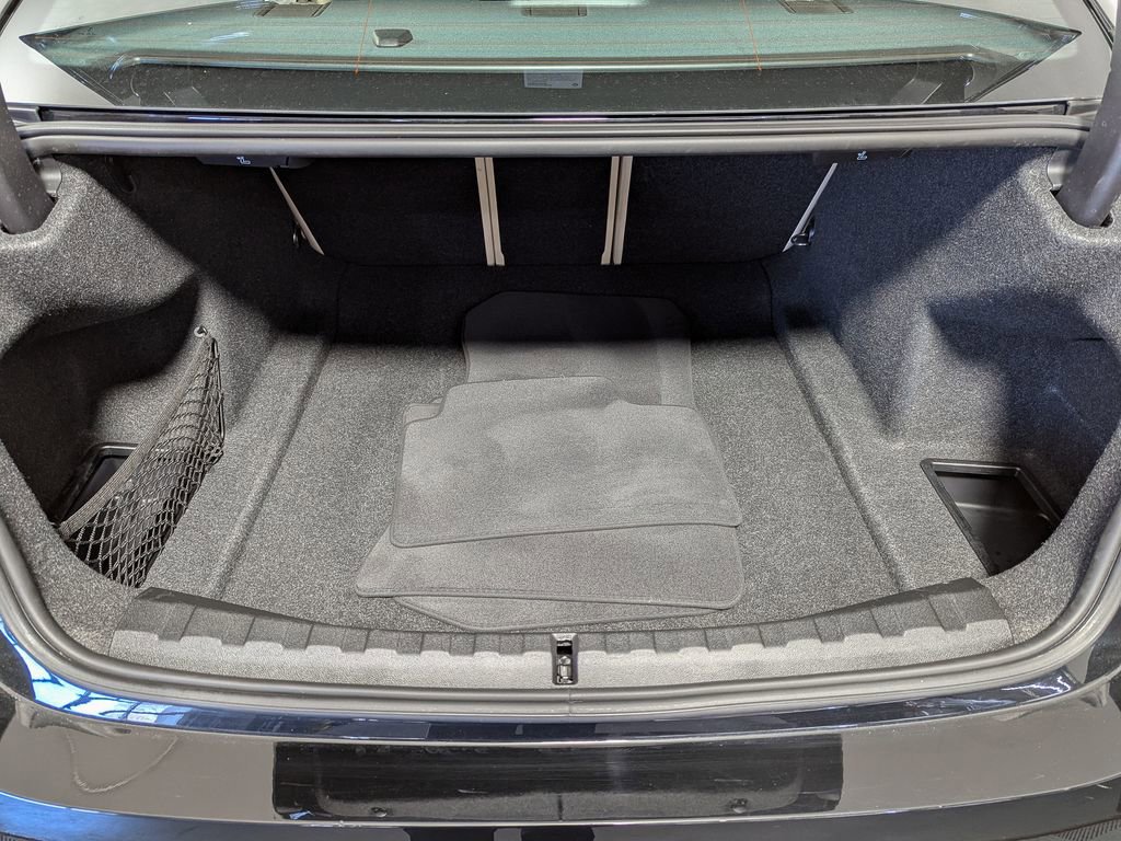 Used 2025 BMW 330i xDrive Sedan w/ Convenience Package image 43