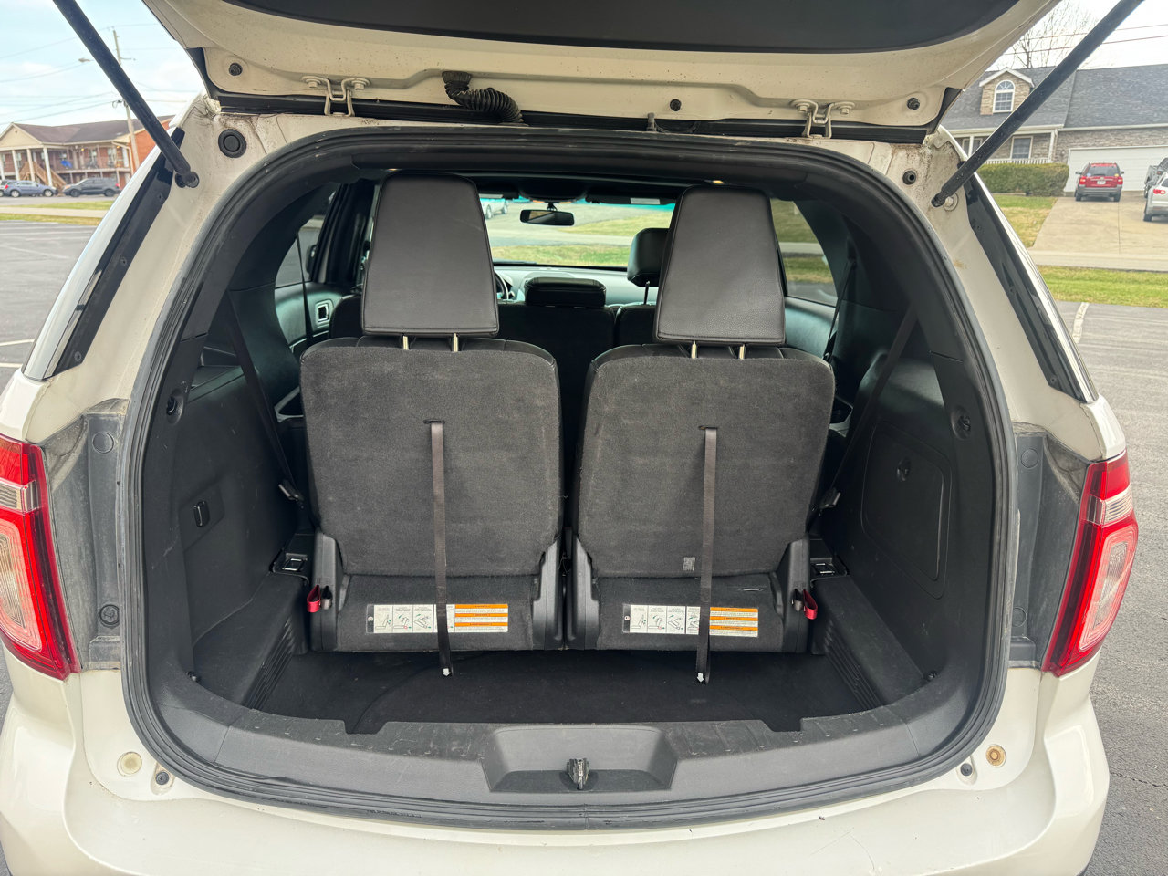 Used 2013 Ford Explorer XLT image 24