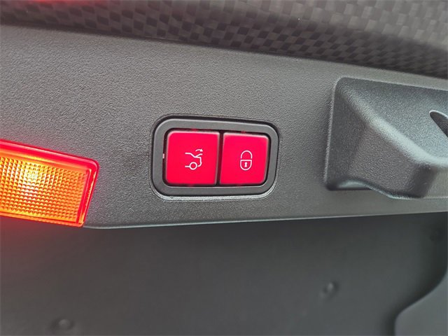 Used 2017 Mercedes-Benz SL 63 AMG image 31