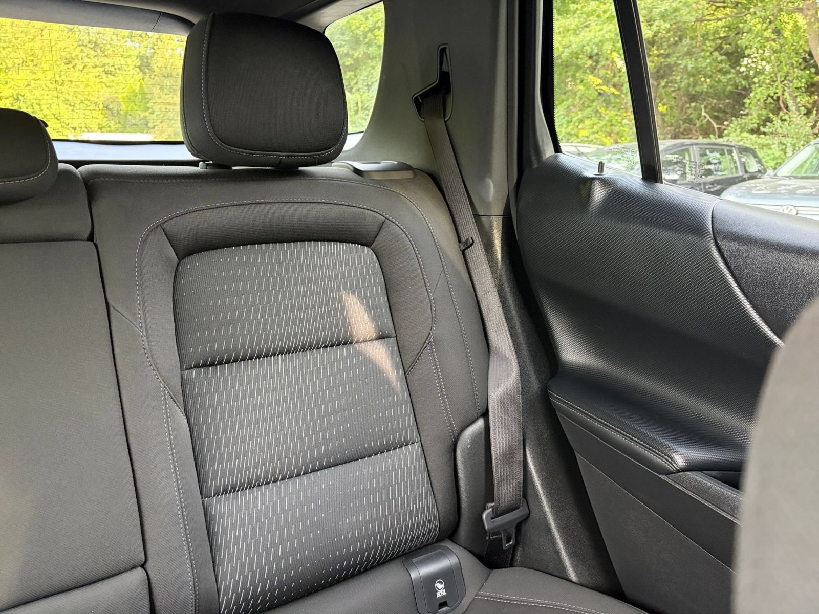 Used 2025 Chevrolet Equinox LT FWD image 37