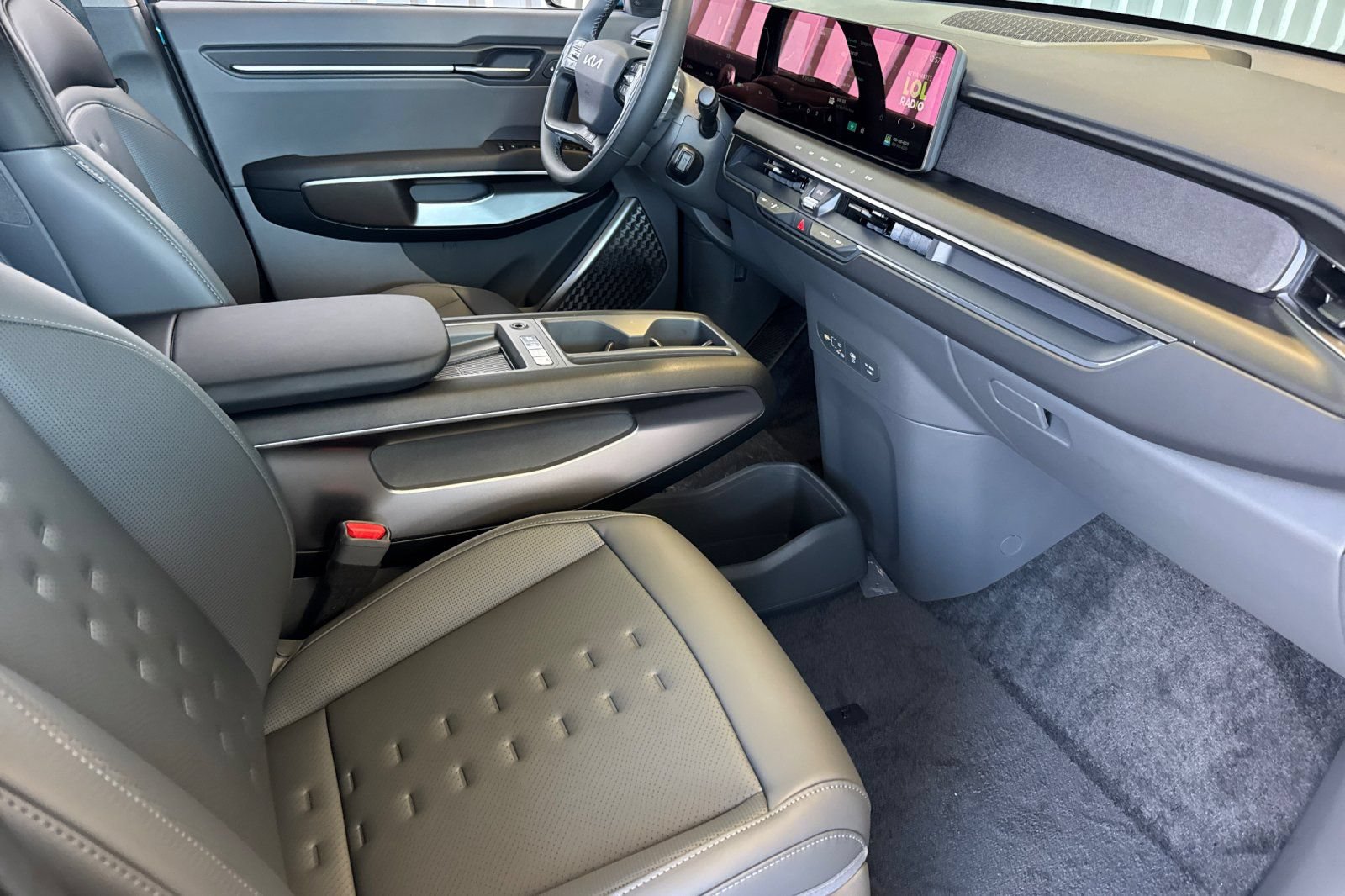 New 2026 Kia EV9 Wind AWD/4WD image 17