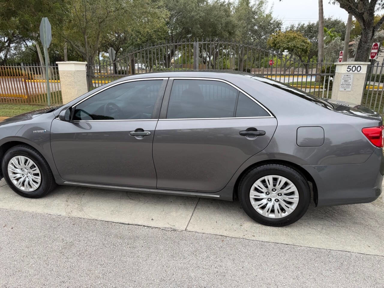 Used 2013 Toyota Camry LE image 13