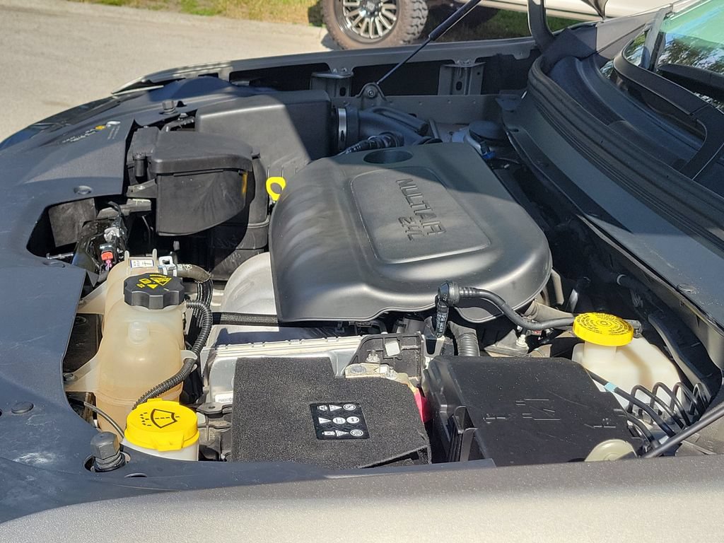 Used 2019 Jeep Cherokee Latitude w/ Popular Appearance Group FWD image 35