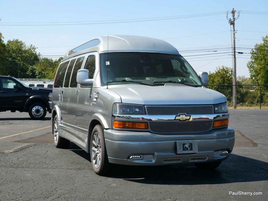 Used 2021 Chevrolet Express 2500 LS w/ Enhanced Convenience Package image 21