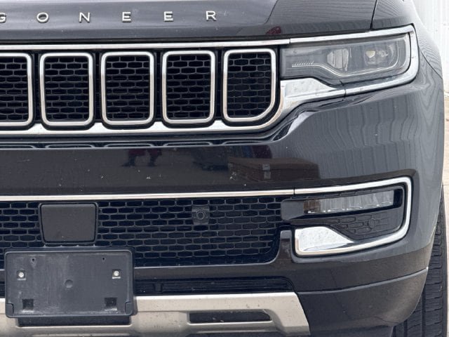 Used 2024 Jeep Wagoneer Series II w/ Flexible Seating Group RWD image 8
