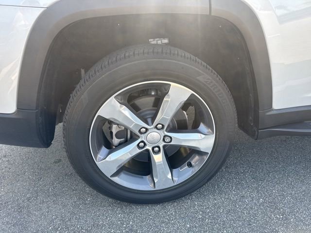 Used 2022 Jeep Grand Cherokee L Limited image 11