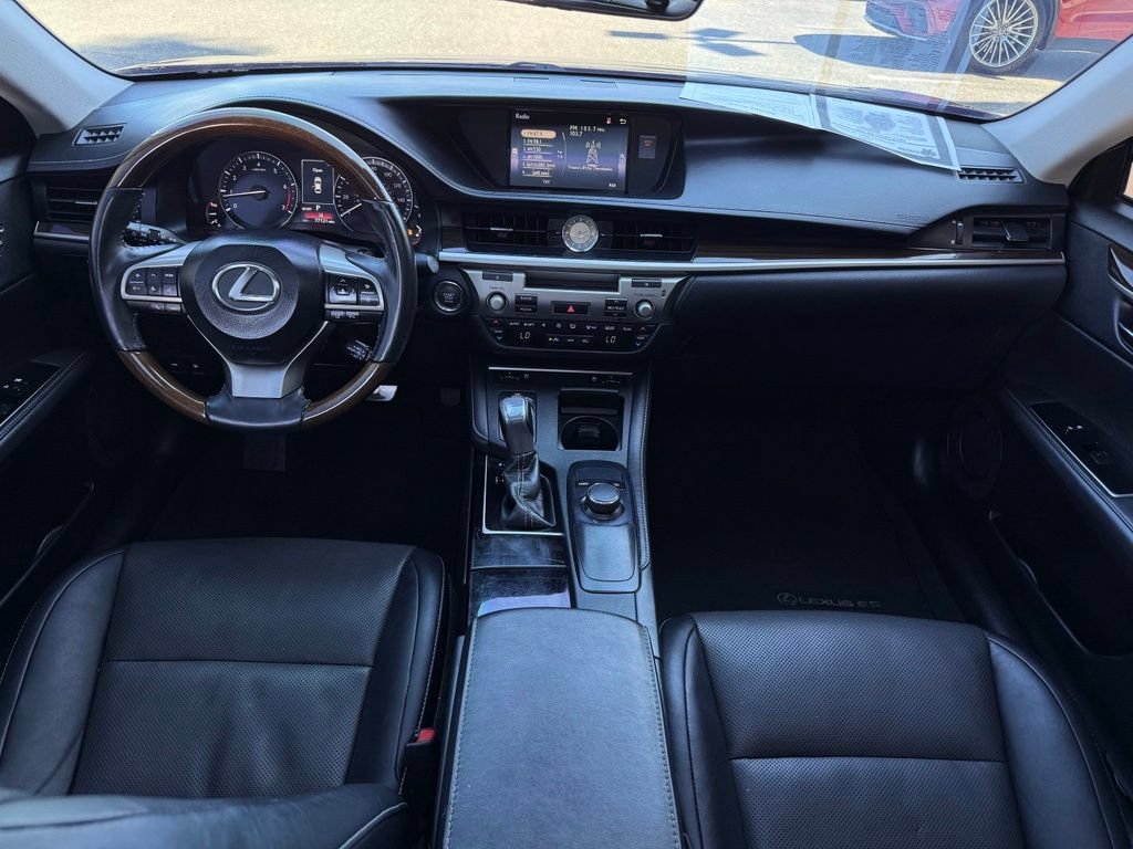 Used 2017 Lexus ES 350 w/ Premium Package FWD image 9