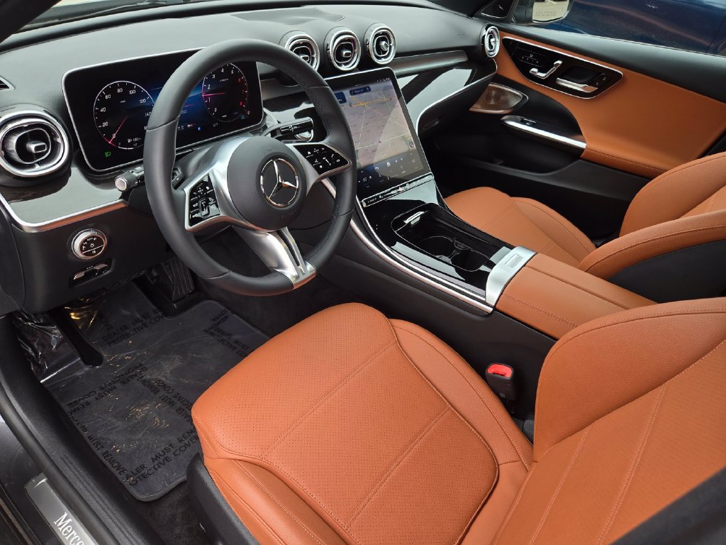 Used 2025 Mercedes-Benz C 300 Sedan image 10