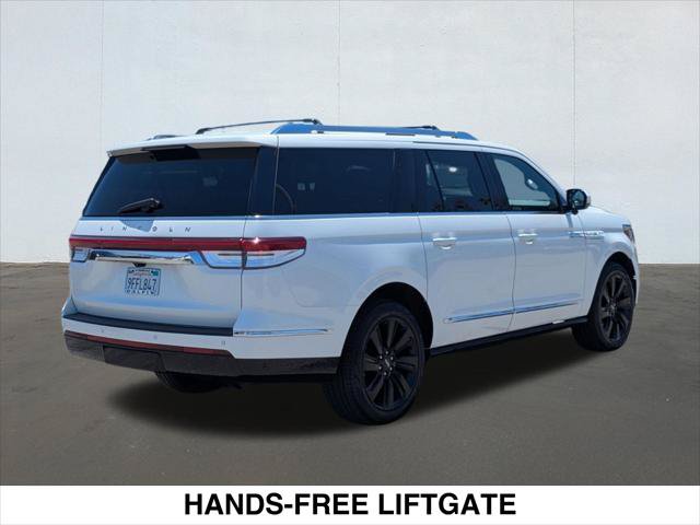 Certified 2023 Lincoln Navigator L Reserve AWD/4WD image 5