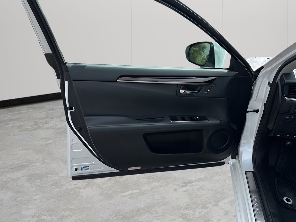 Used 2017 Lexus ES 350 w/ Navigation System Package image 25