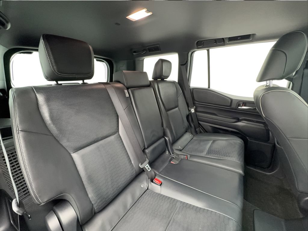 Used 2024 Toyota Land Cruiser image 25