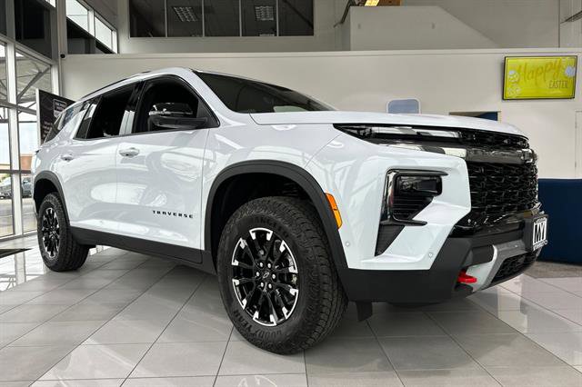 New 2026 Chevrolet Traverse Z71 image 2