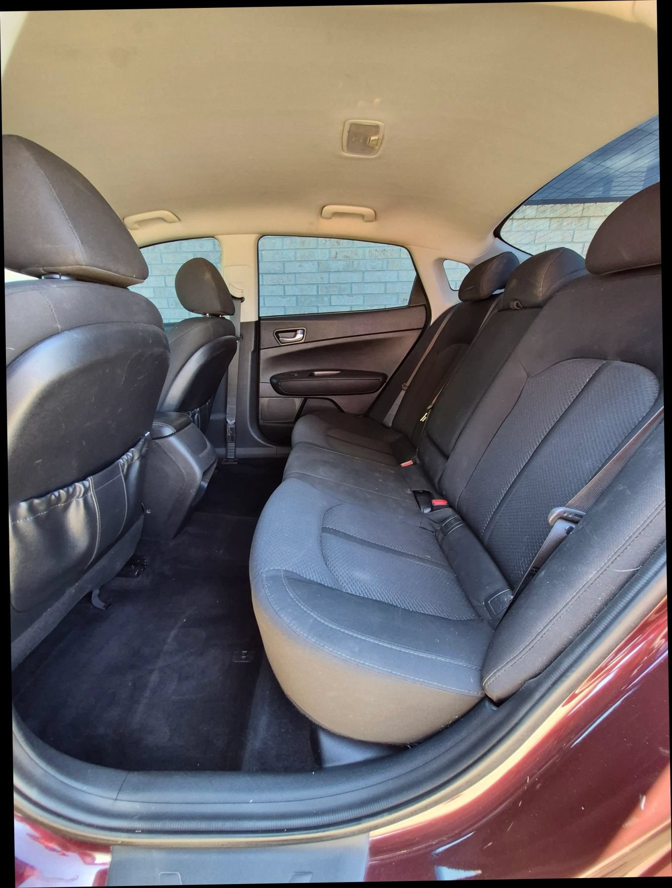 Used 2018 Kia Optima LX FWD image 12