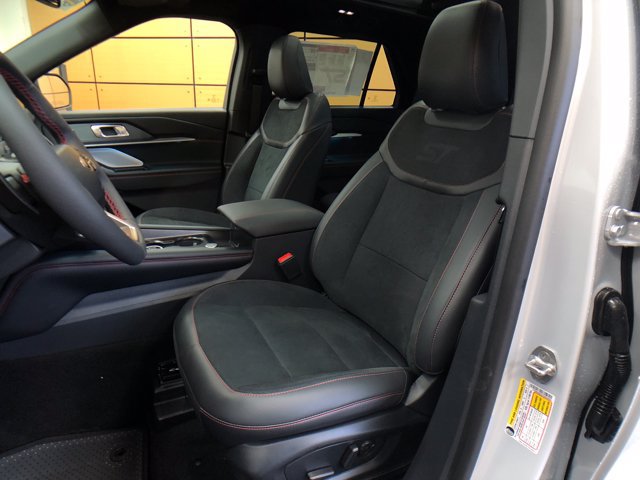 New 2026 Ford Explorer ST w/ Sun And Sound Package AWD/4WD image 8