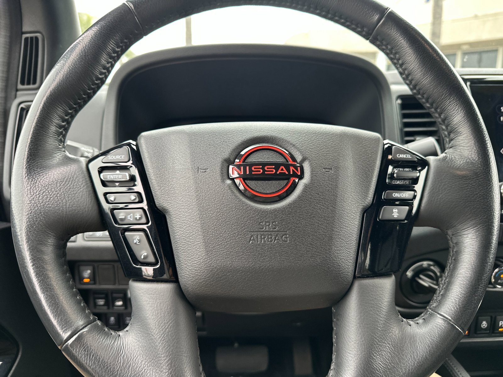 Used 2022 Nissan Frontier PRO-4X w/ Pro-4X Premium Package image 22