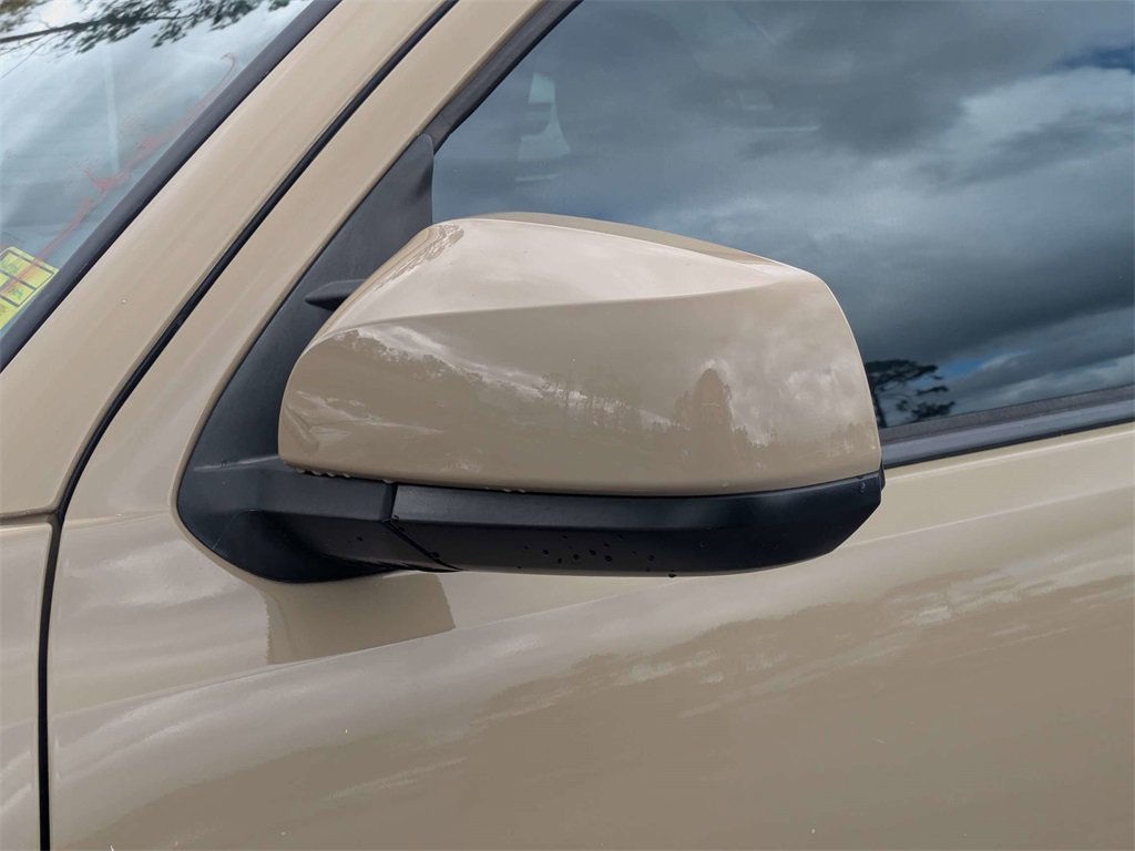 Used 2018 Toyota Tacoma SR5 image 12