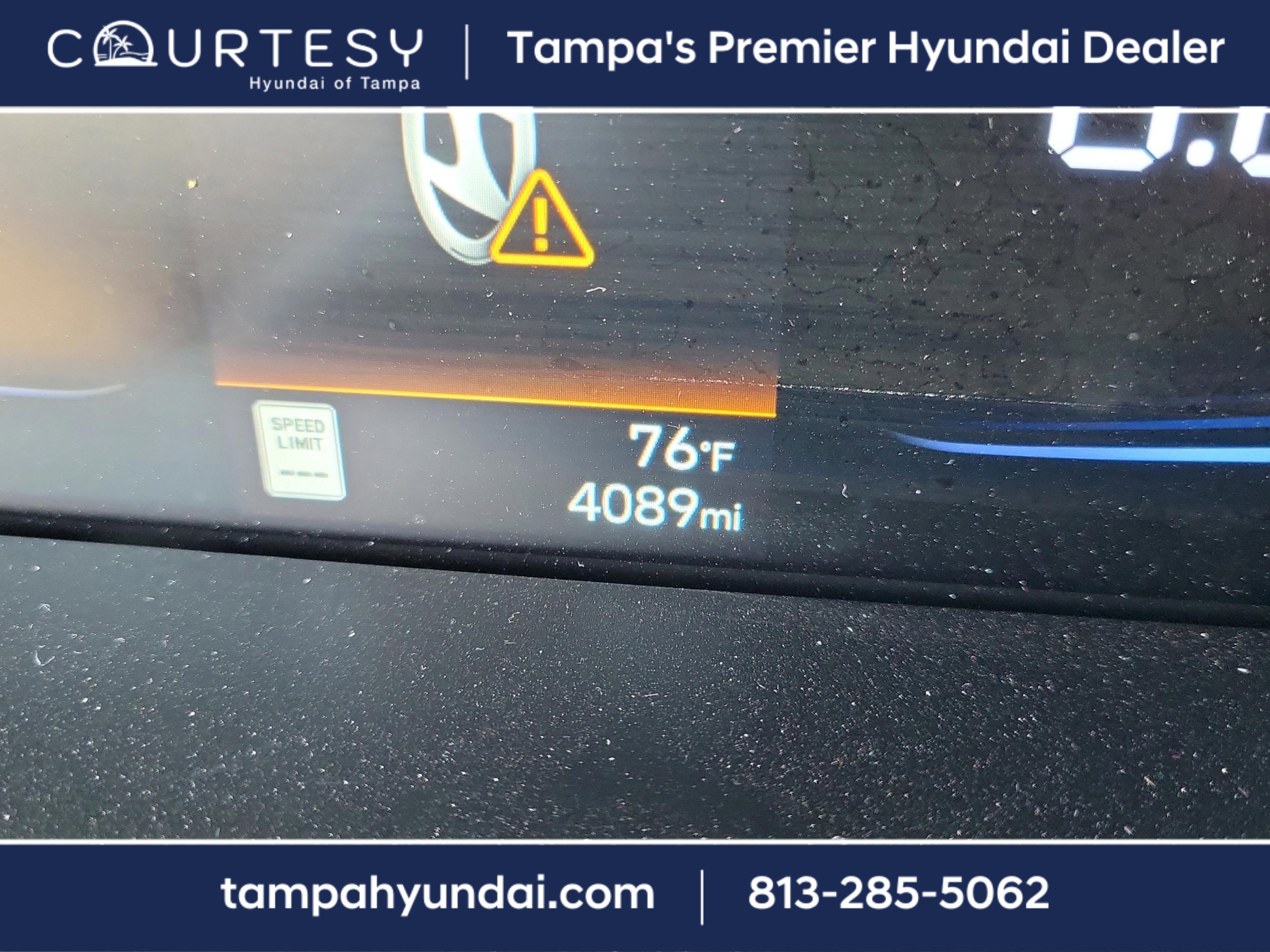 Certified 2025 Hyundai Elantra Sport image 29