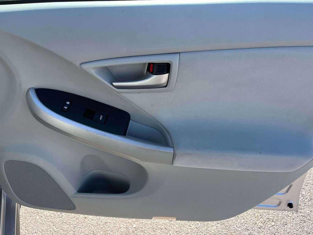 Used 2012 Toyota Prius Two FWD image 12