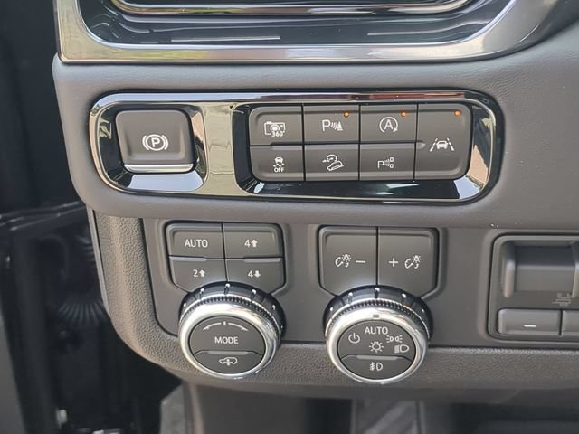 New 2026 GMC Yukon XL AT4 Ultimate AWD/4WD image 20
