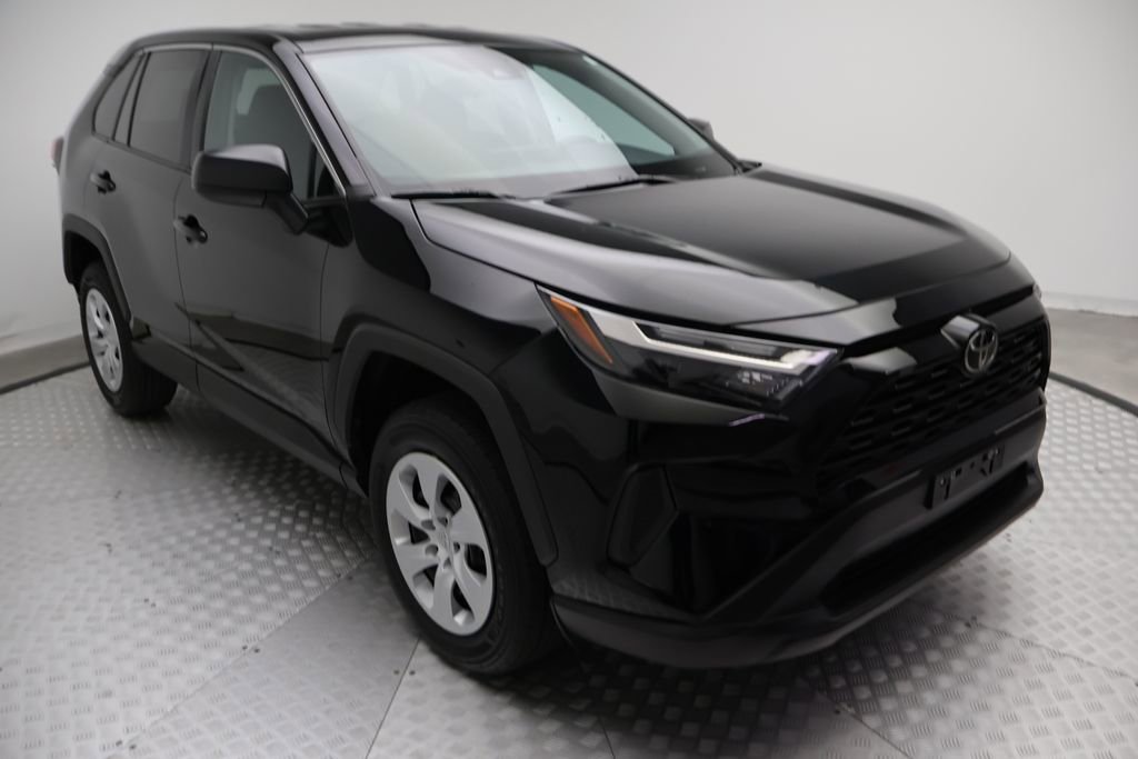 Certified 2025 Toyota RAV4 LE image 6