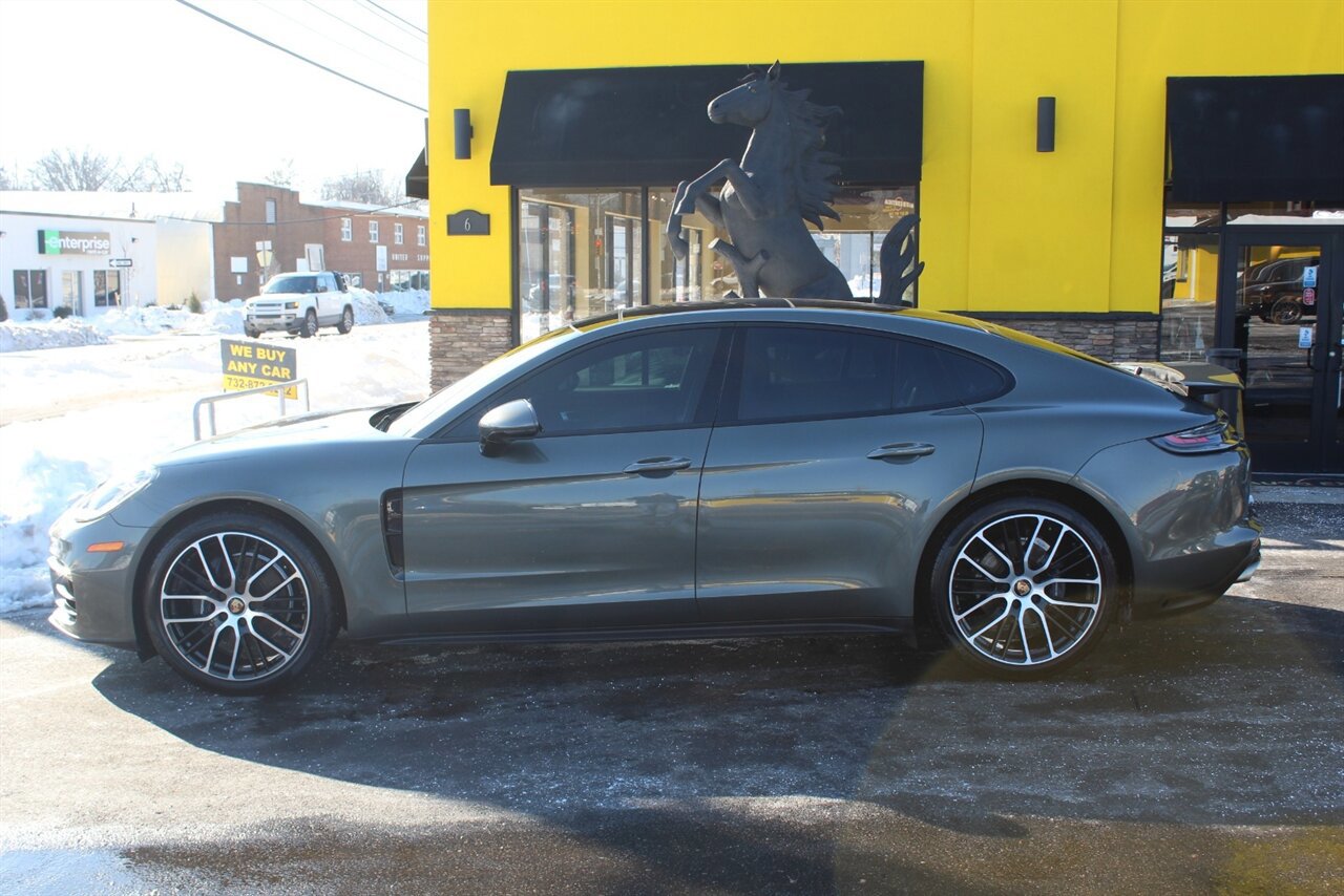 Used 2022 Porsche Panamera 4 image 25