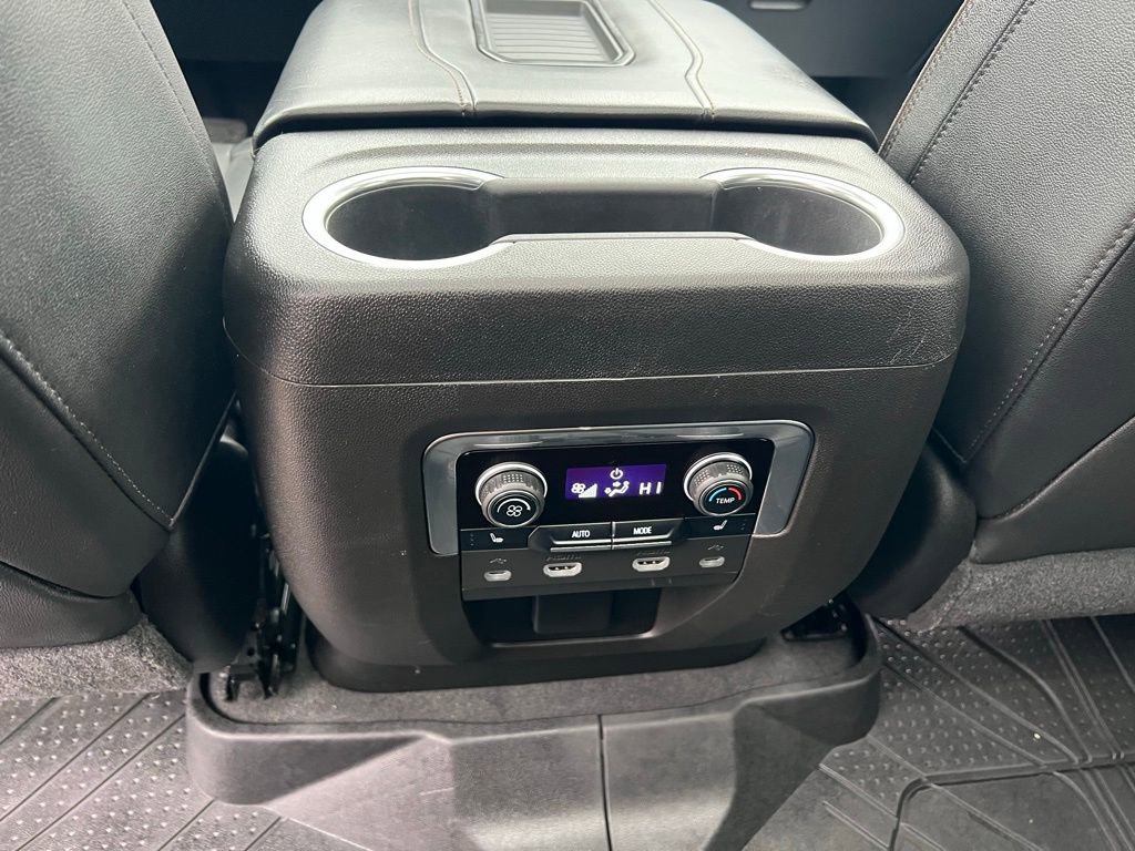 Used 2021 Chevrolet Suburban High Country w/ Premium Package 2 image 24