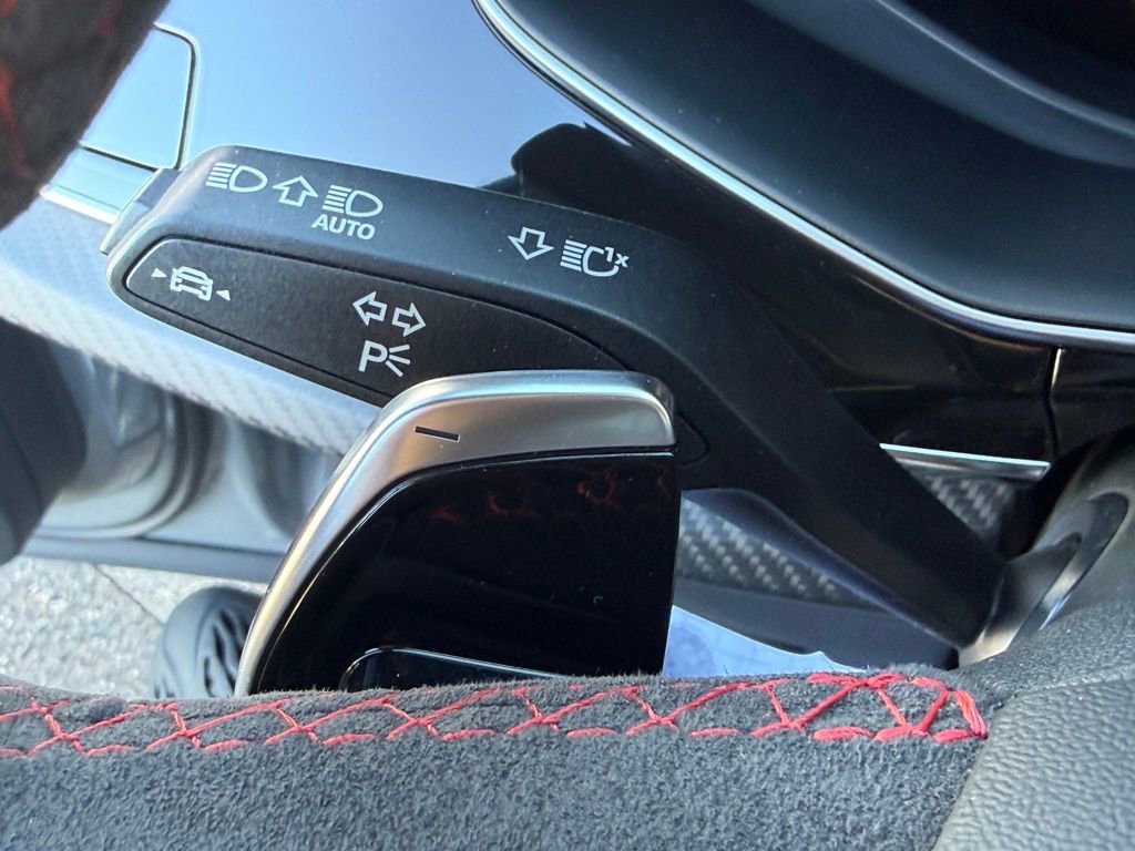 Used 2024 Audi RS Q8 w/ Black Optic Package image 28