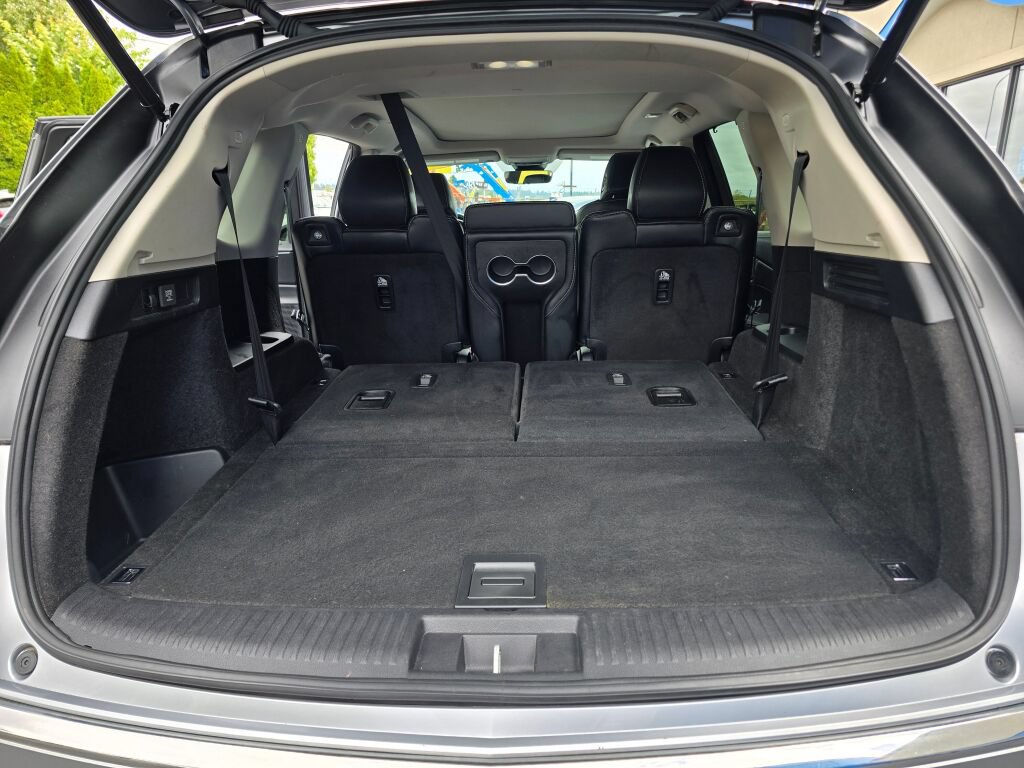 Used 2023 Acura MDX w/ Technology Package AWD/4WD image 16