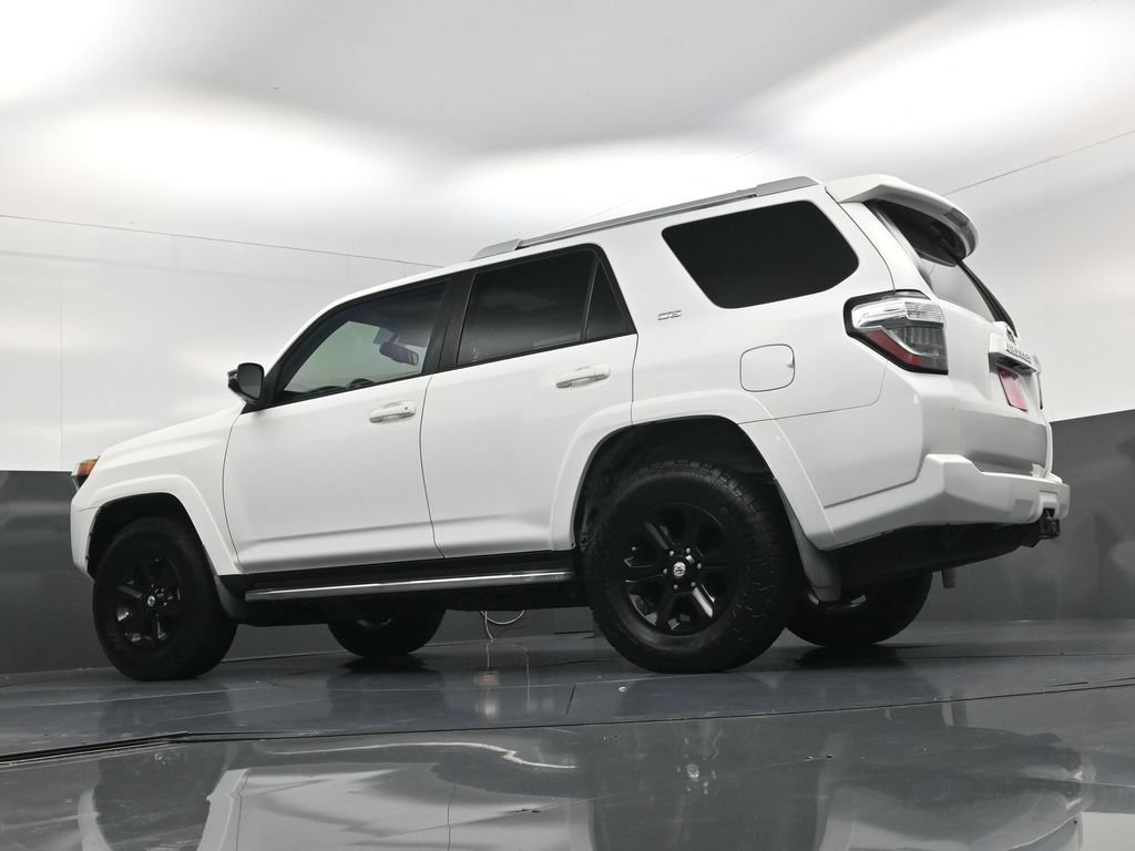 Used 2018 Toyota 4Runner SR5 Premium AWD/4WD image 23