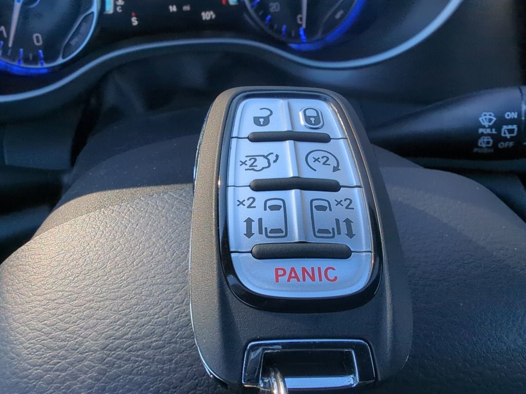 New 2026 Chrysler Voyager LX FWD image 27