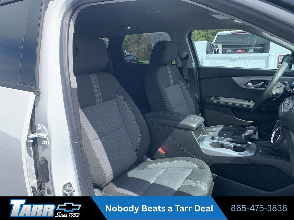 Used 2024 Chevrolet Blazer LT w/ Convenience Package FWD image 23