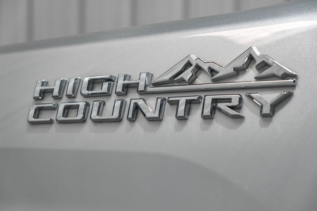Used 2021 Chevrolet Silverado 3500 High Country w/ Snow Plow Prep/Camper Package image 54