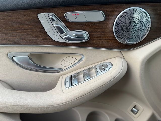 Used 2020 Mercedes-Benz GLC 300 4MATIC image 15