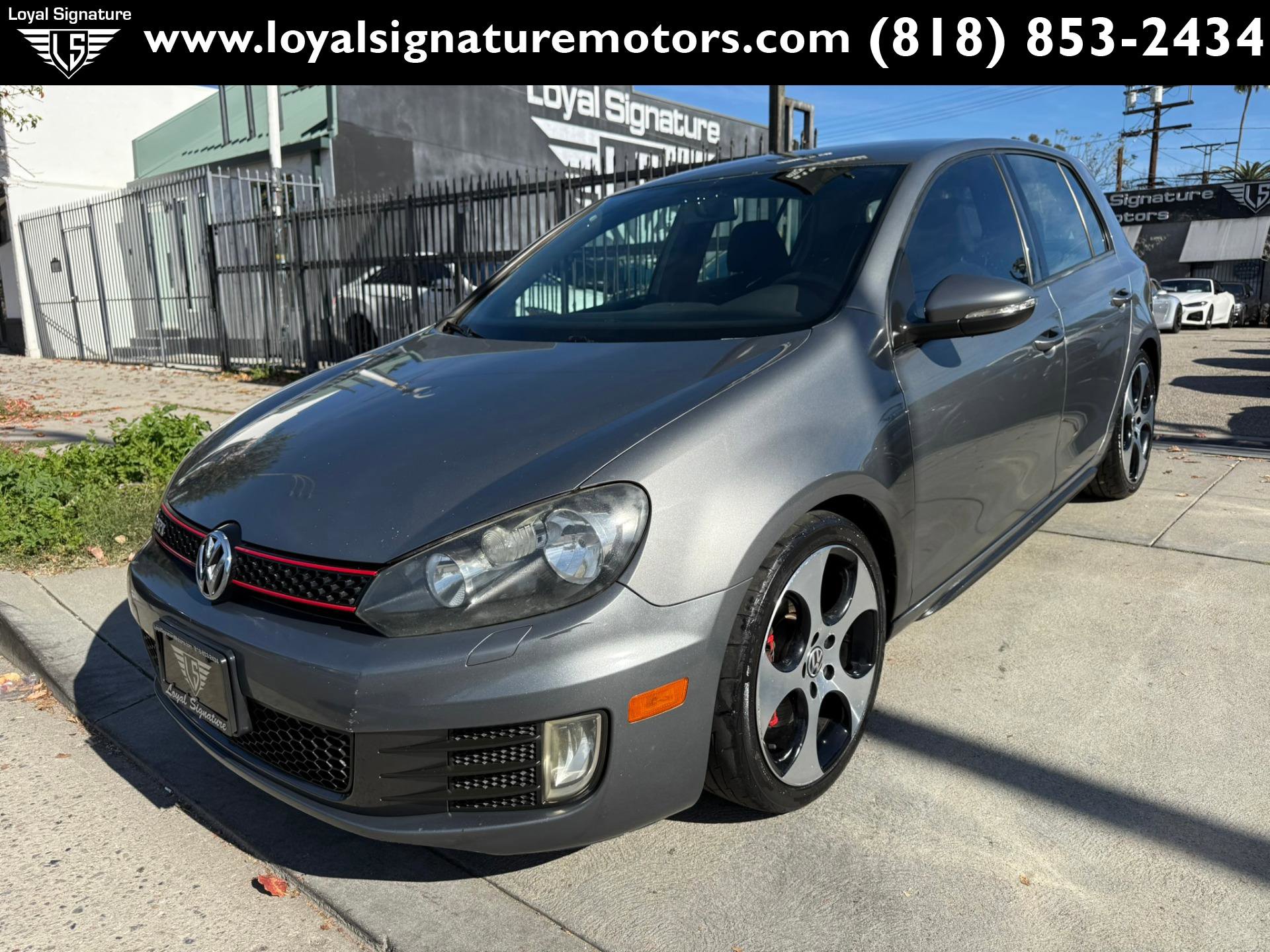 Used 2012 Volkswagen Golf 4-Door image 3