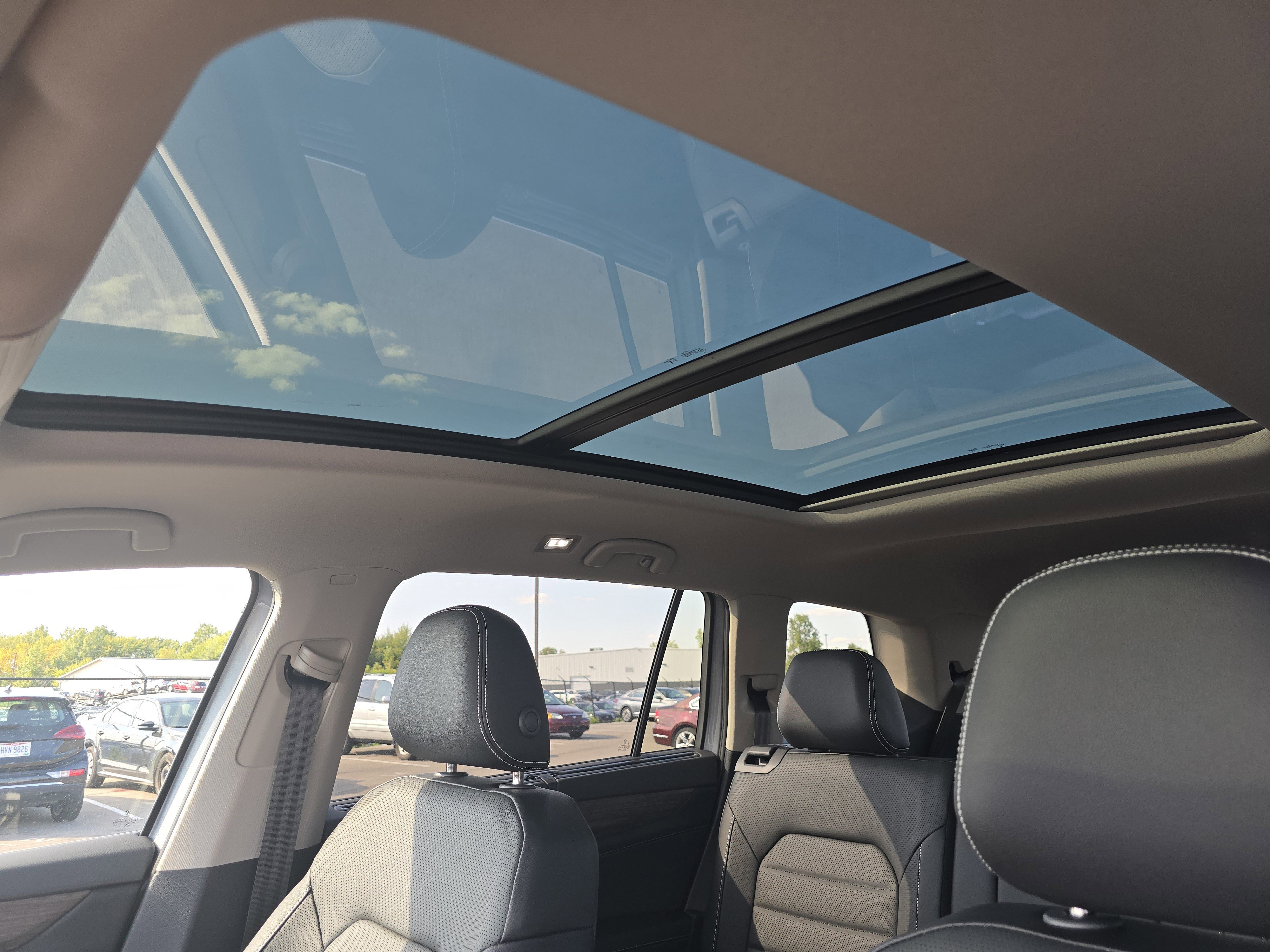 New 2026 Volkswagen Atlas SEL image 9