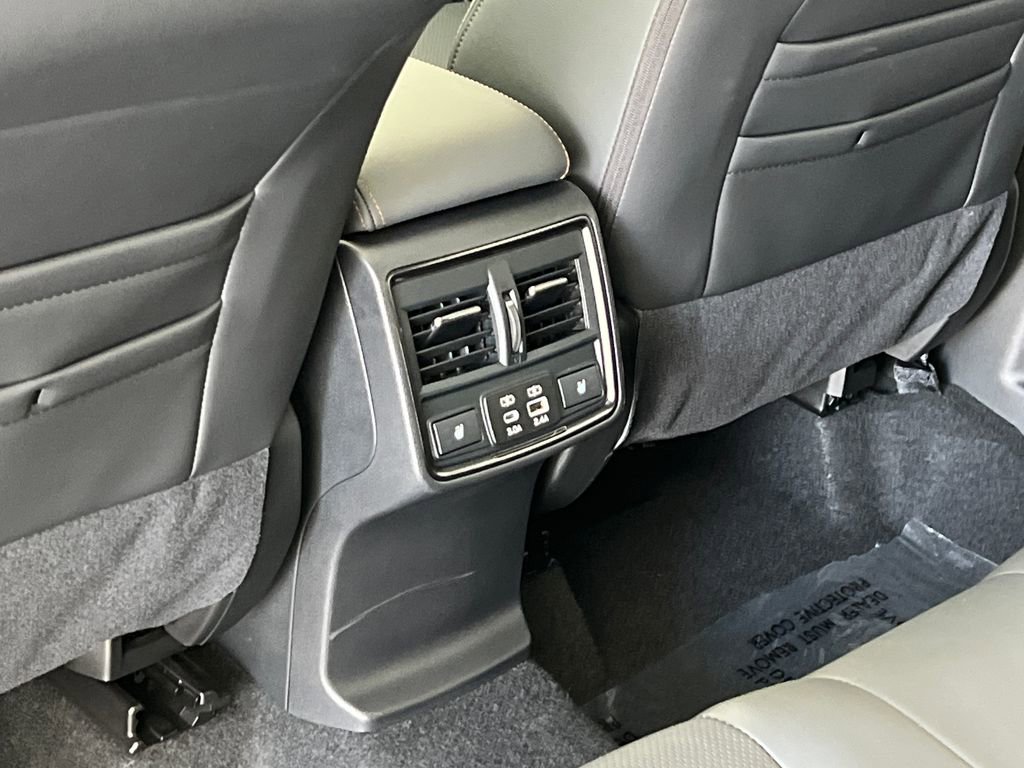 Certified 2025 Subaru Forester Touring AWD/4WD image 43