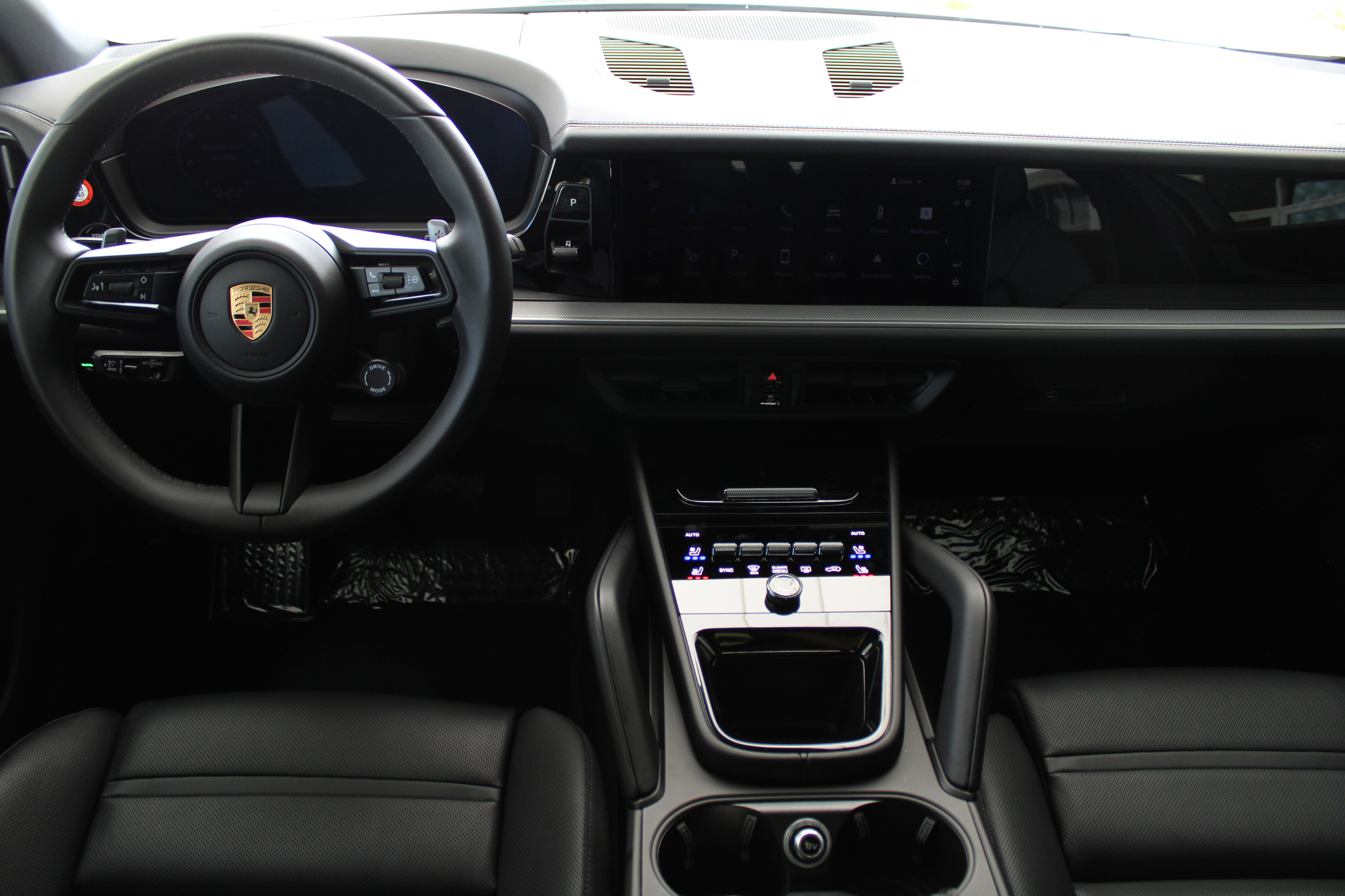 Certified 2025 Porsche Cayenne image 24
