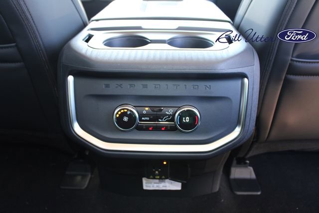 New 2026 Ford Expedition Platinum image 11