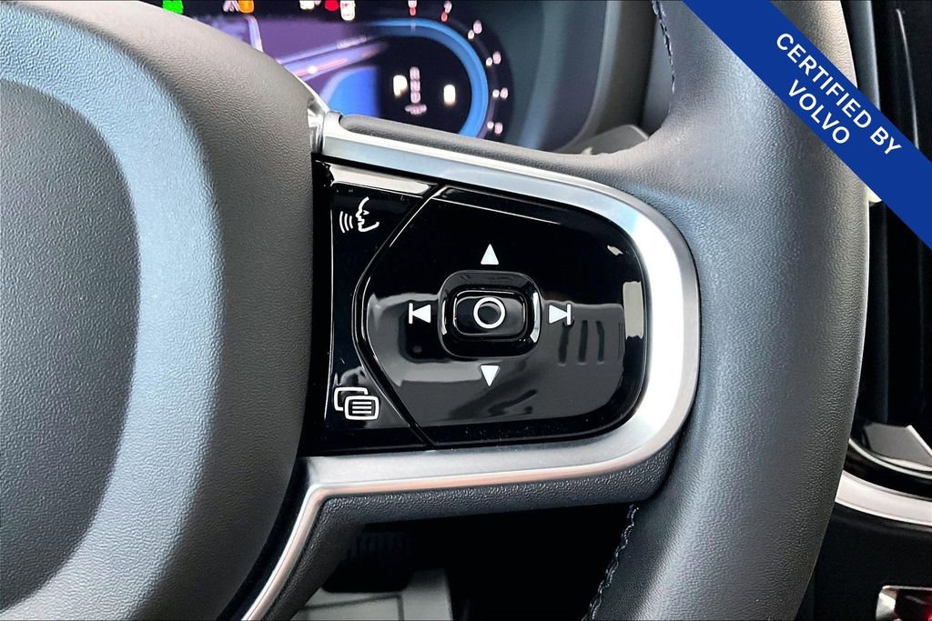 Certified 2023 Volvo S60 B5 Plus w/ Climate Package image 28