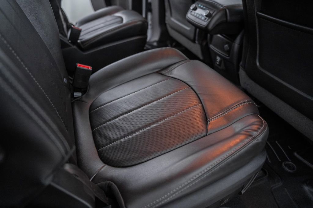 Used 2016 Buick Enclave Premium w/ Experience Buick Package image 29