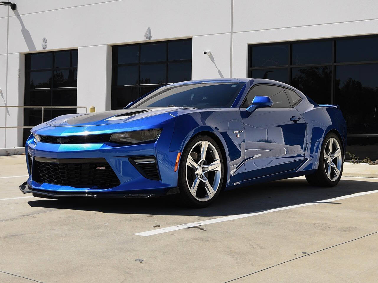 Used 2017 Chevrolet Camaro SS RWD image 5